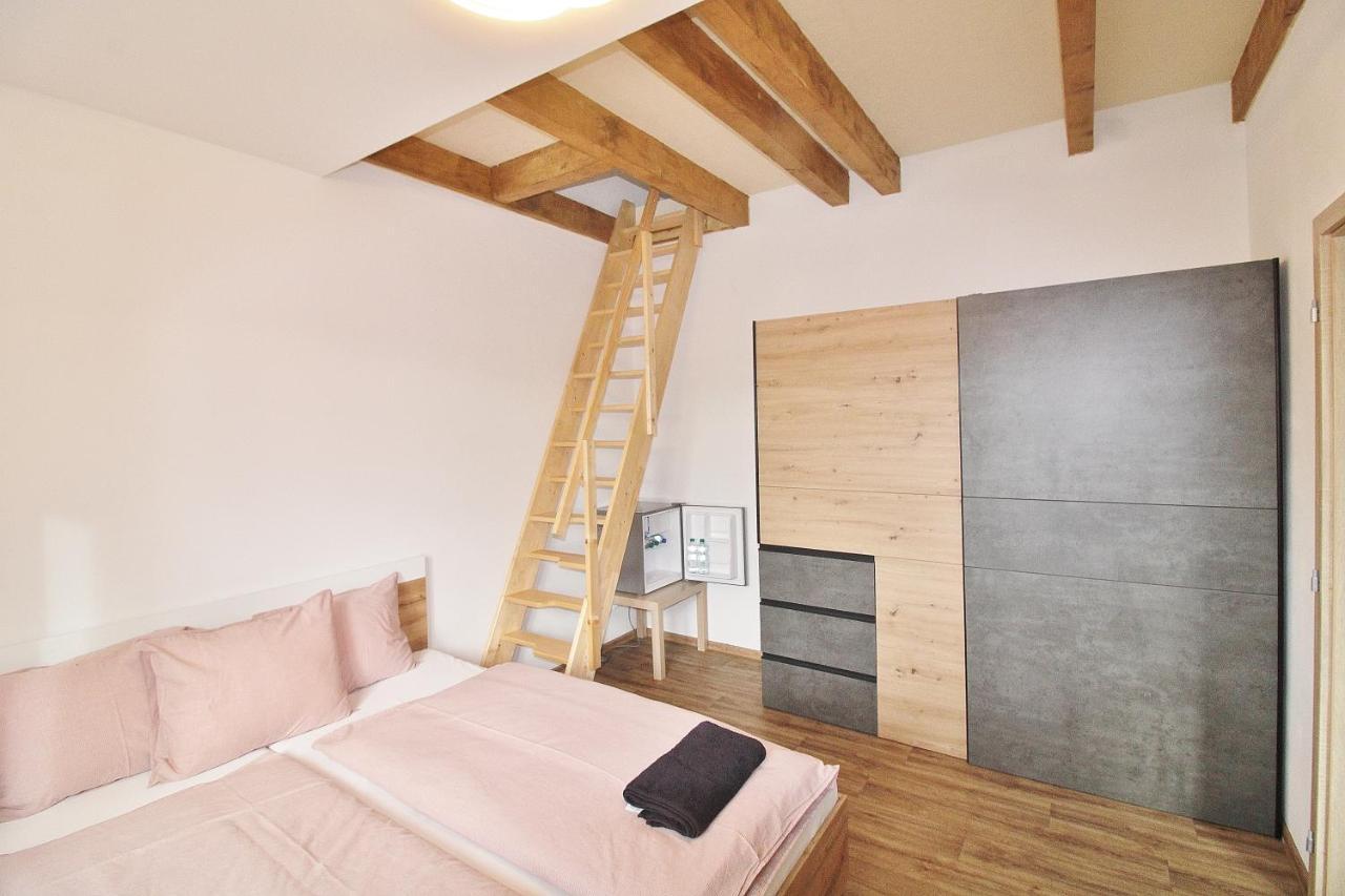 Apartmany Troll 부블라바 외부 사진